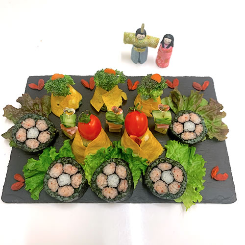 ひな祭り　海苔巻き　飾り巻き寿司　野菜雛寿司　レシピ